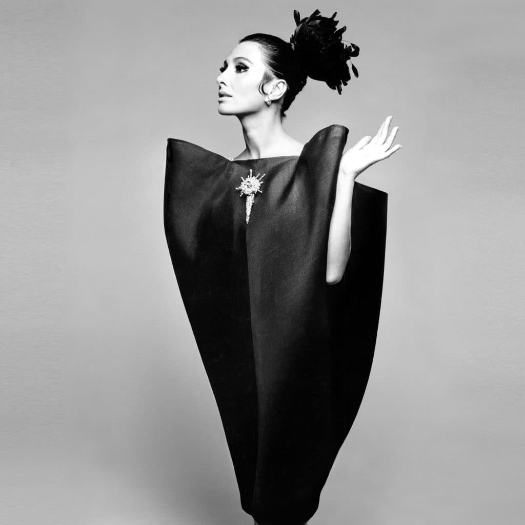 Balenciaga Shaping Fashion V A Design Clothing Uk London Dezeen Sq1 1024x1024