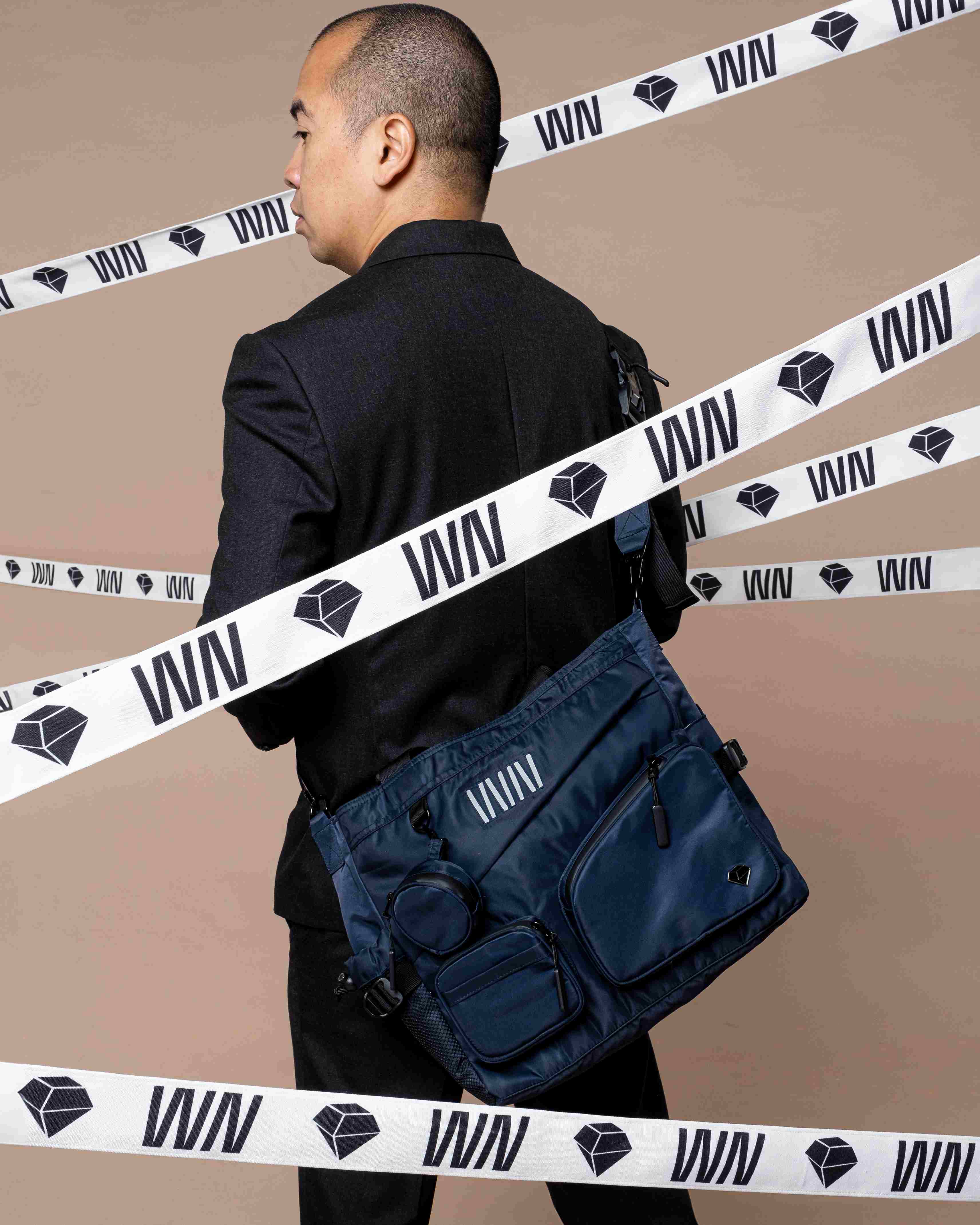 Kampanye kolaborasi WN White Noise dan Soboyow yang dibintangi oleh sang pendiri, Adityalogy (dok. Soboyow)